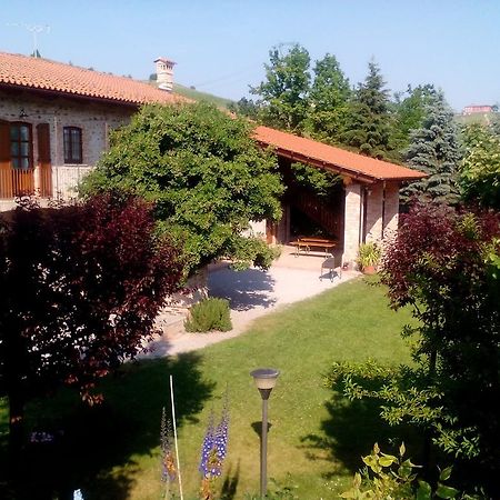 Cascina Stralla Farigliano ภายนอก รูปภาพ