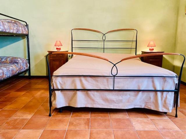 Cascina Stralla Farigliano ภายนอก รูปภาพ
