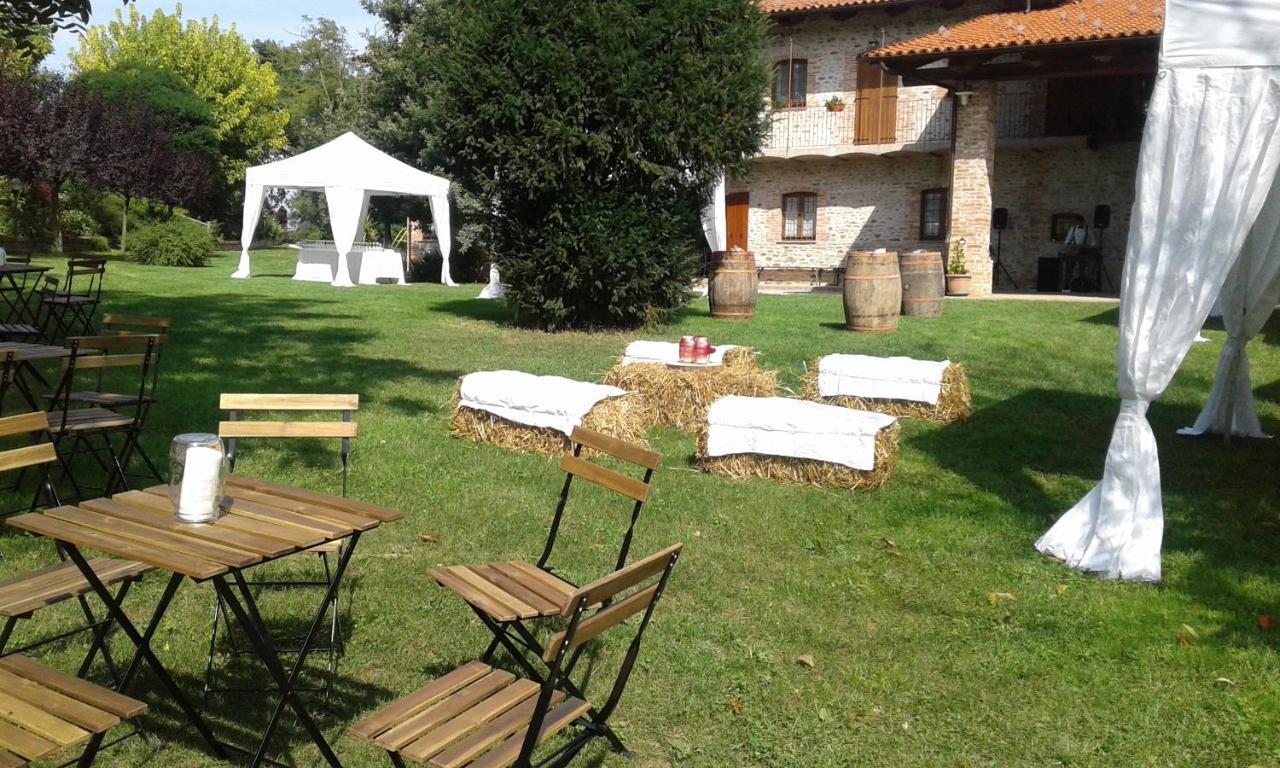 Cascina Stralla Farigliano ภายนอก รูปภาพ